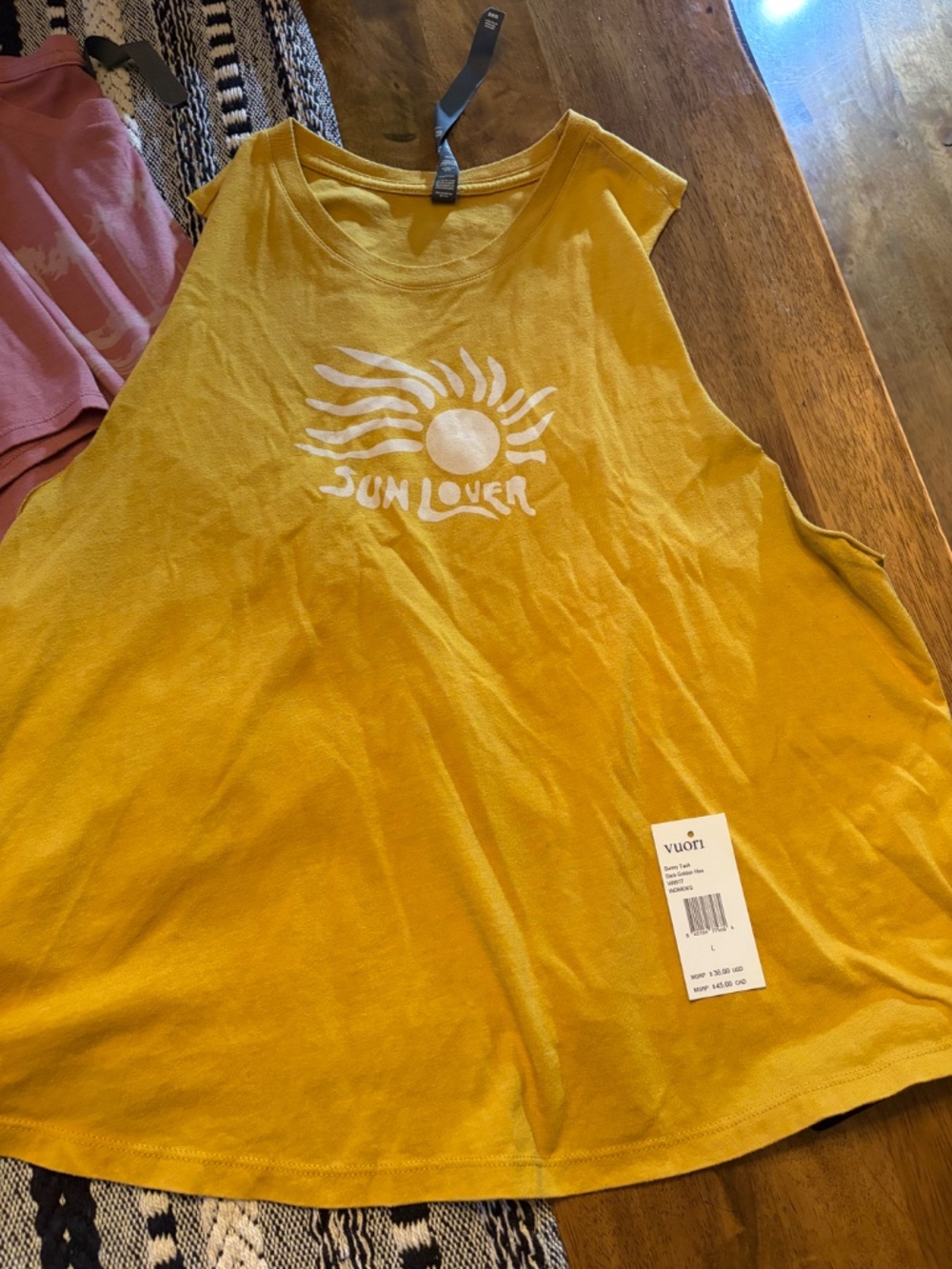 Vuori Tshirts and muscle tanks PLUS 2 FREE - Picture 8 of 9